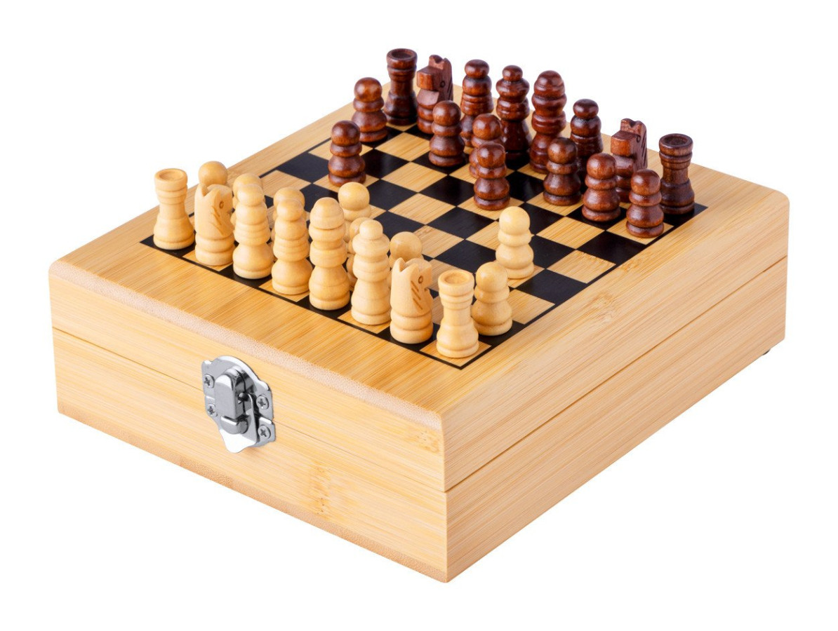 Paluk chess wine set