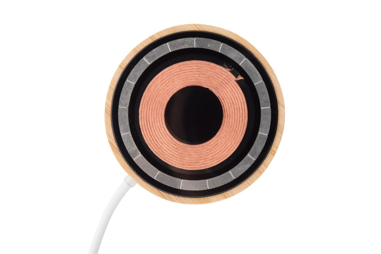 SeeMag magnetic wireless charger