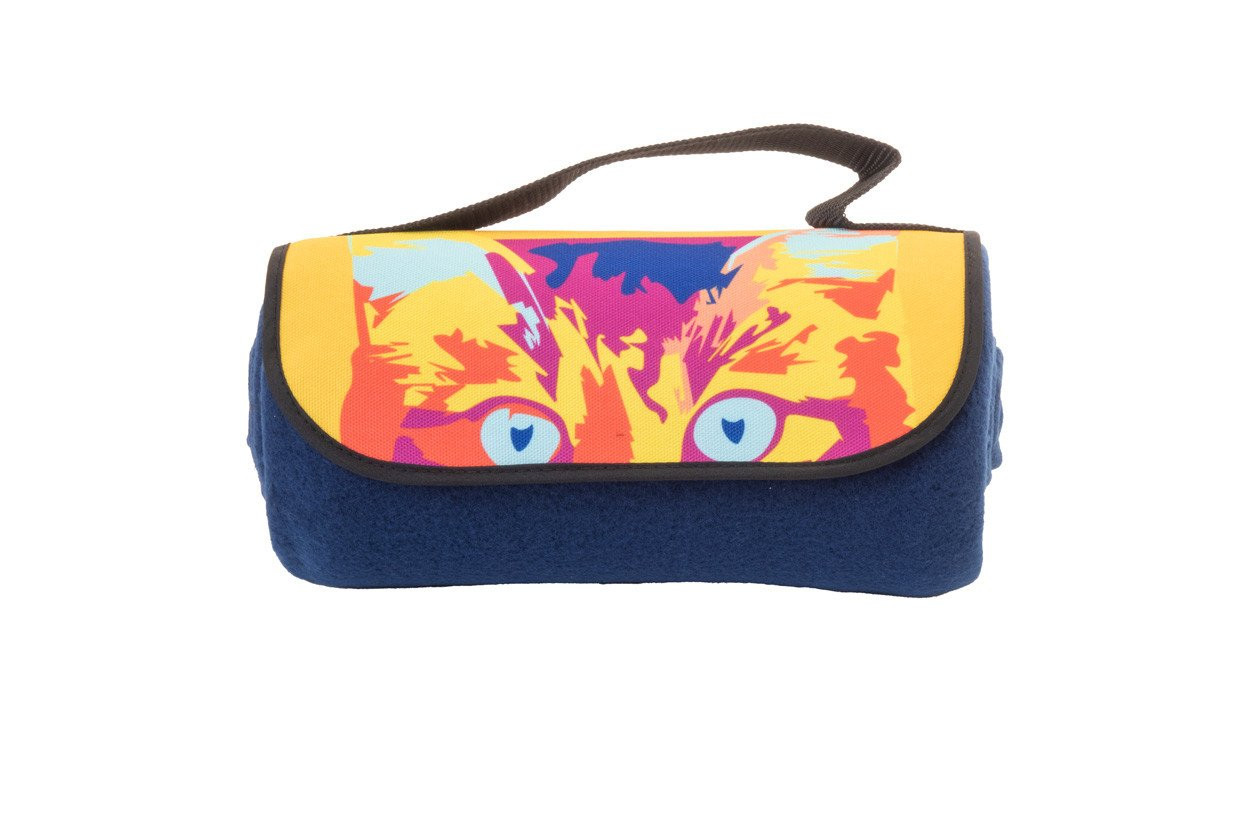 Reporta custom RPET polar blanket