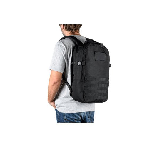 EDINBURGH BPACK. 17'3" Military-style backpack in 600D, high-density recycled polyester and lining in 210D recycled polyester