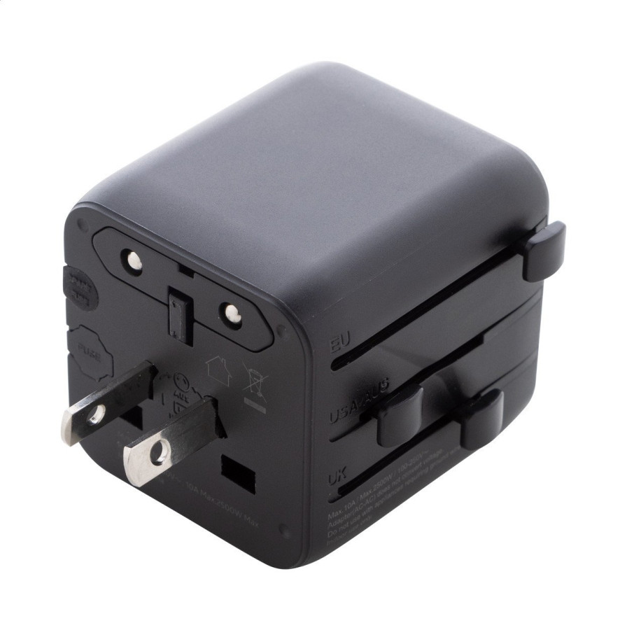 Jetsetter Pico RPC travel adapter