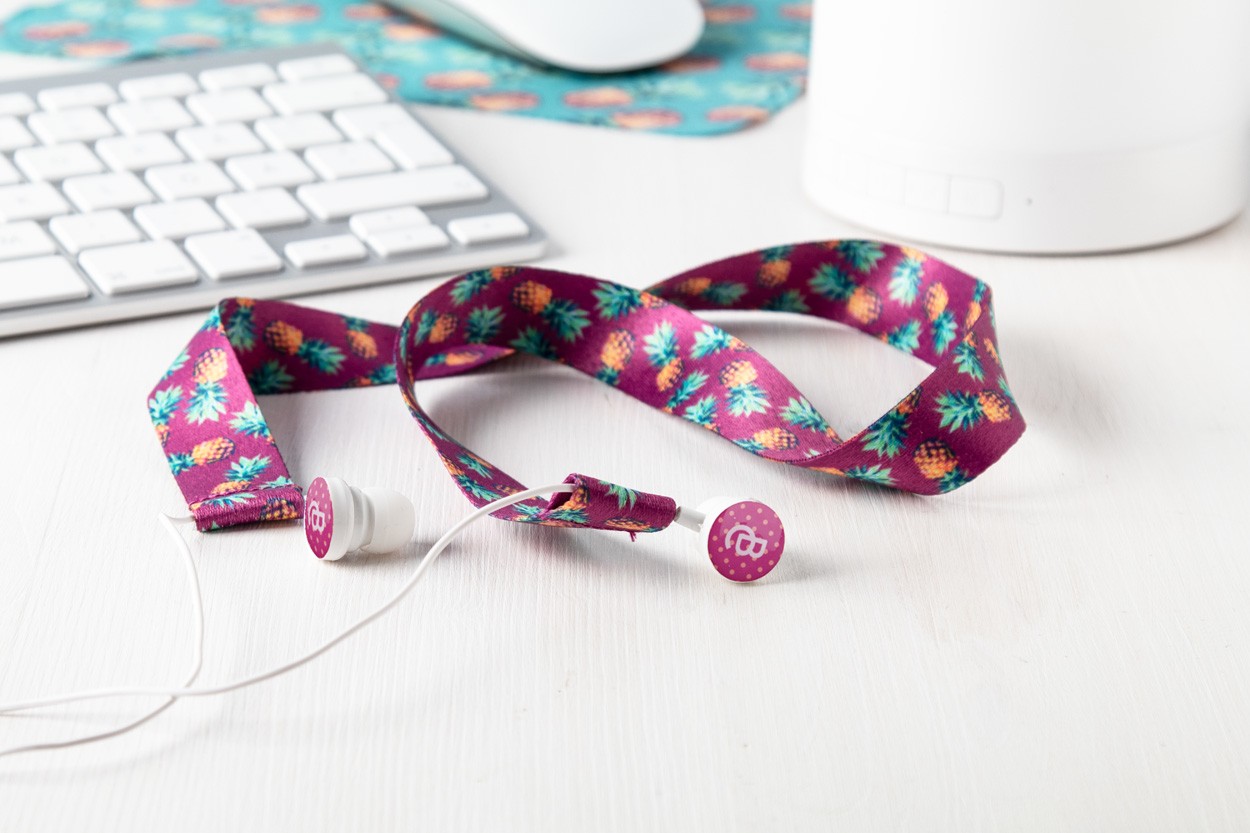 Subobass earphones lanyard