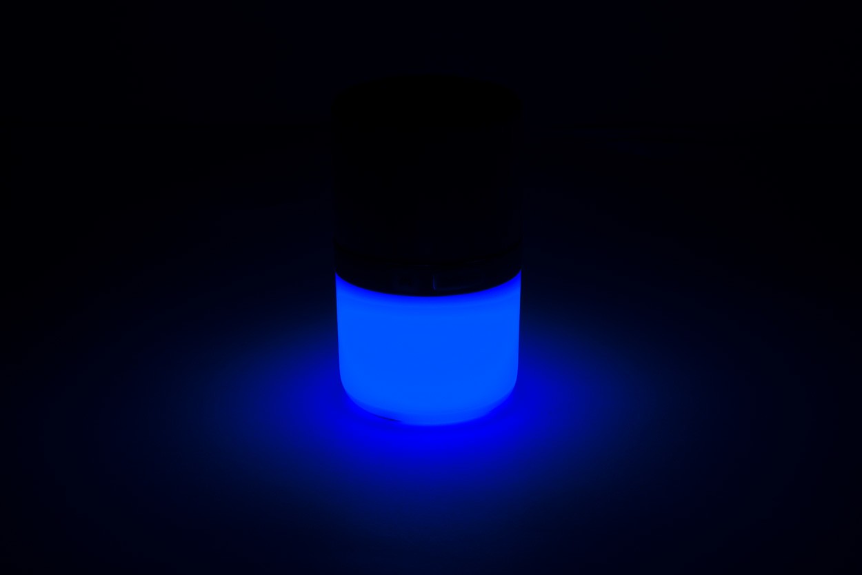 Kevil bluetooth speaker