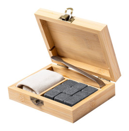 Holier set kamenih kockica leda