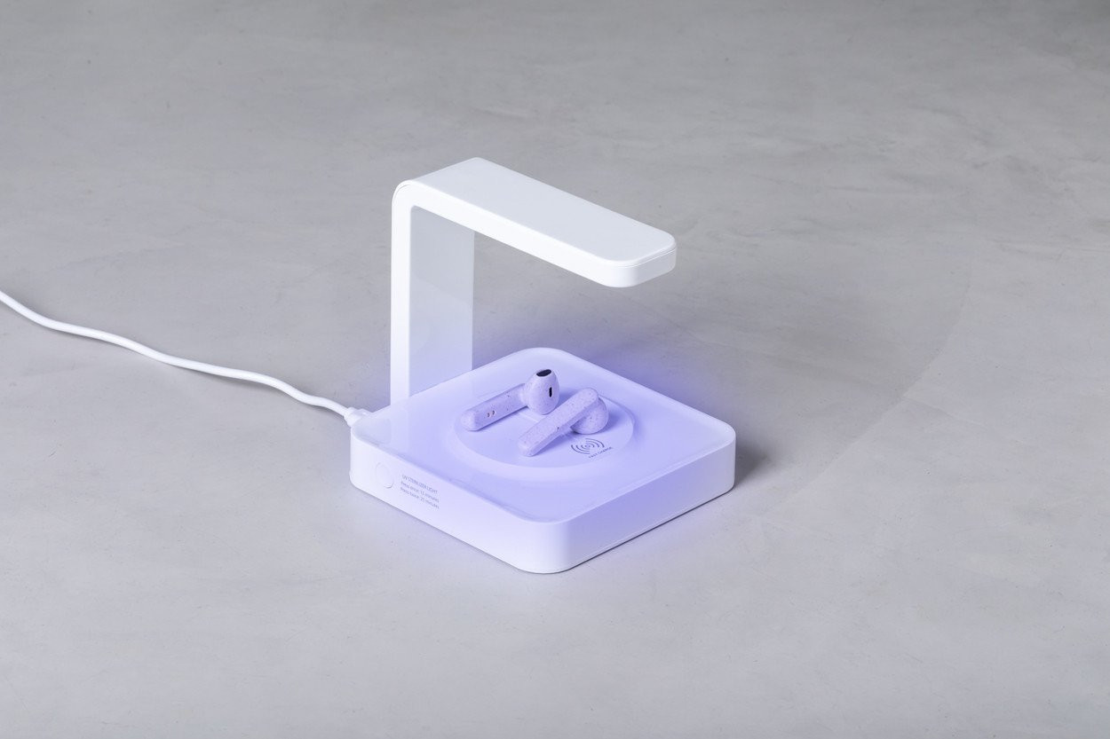 Blay UV sterilizer wireless charger