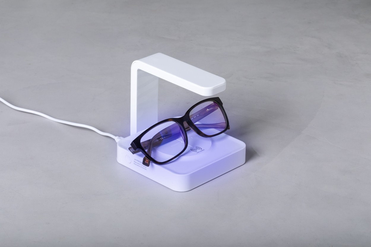 Blay UV sterilizer wireless charger