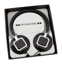 Kelsi headphones