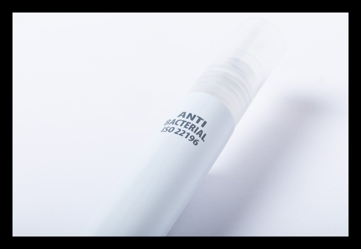Yak anti-bacterial spray pen