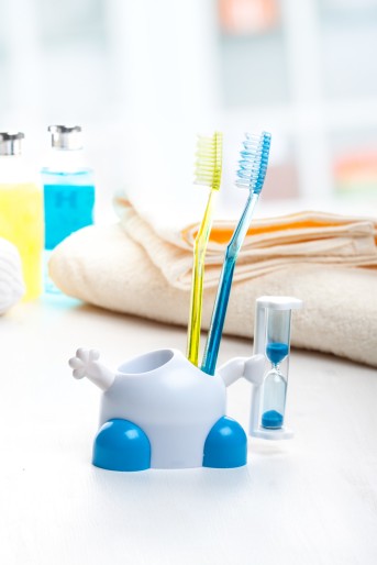 Sandman toothbrush holder