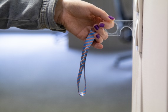 NoTouch Wrist hygiene key
