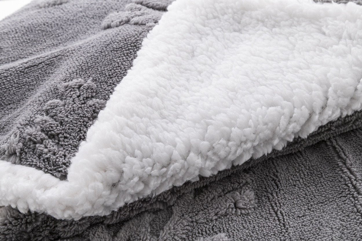 Valsatra RPET Christmas blanket