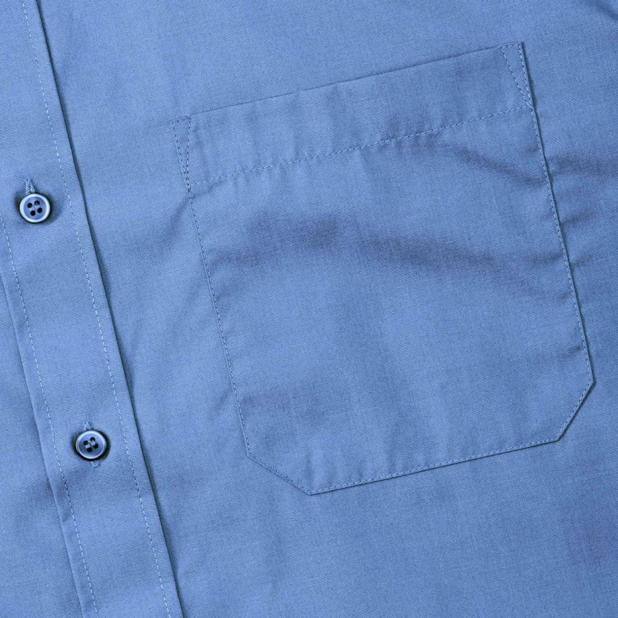 RUSSELL men's long sleeve shirt POLYCOTTON EASY CARE POPLIN.Elegant and versatile material.Classic, two buttons on cuff.35% Poplin cotton / 65% polyester, 110/105 g / m2.Drying at 50 degrees.EASY CARE -dry quickly , easily ironed white XS