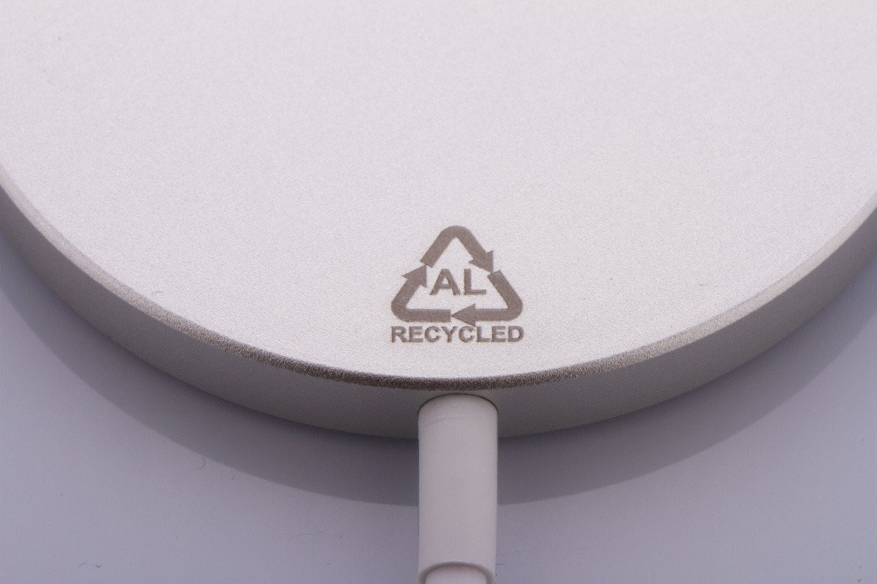RaluMag magnetic wireless charger