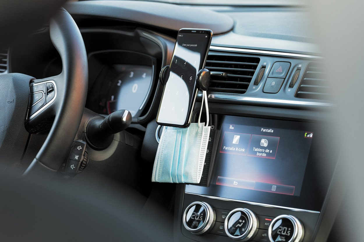 Gumbol držač mobilnog telefona za auto