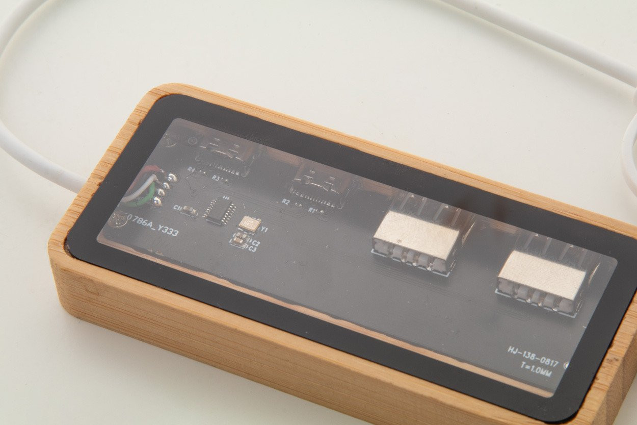 SeeHub transparent USB hub