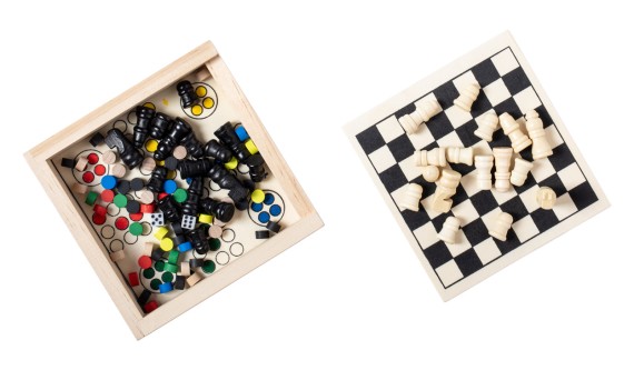 Parchess game set